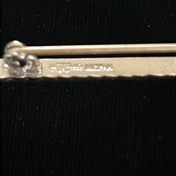 Small Kilt Pin Claymore Sword Purple Stone Scottish Mizpah Silvere Tone Kids - Picture 4 of 6